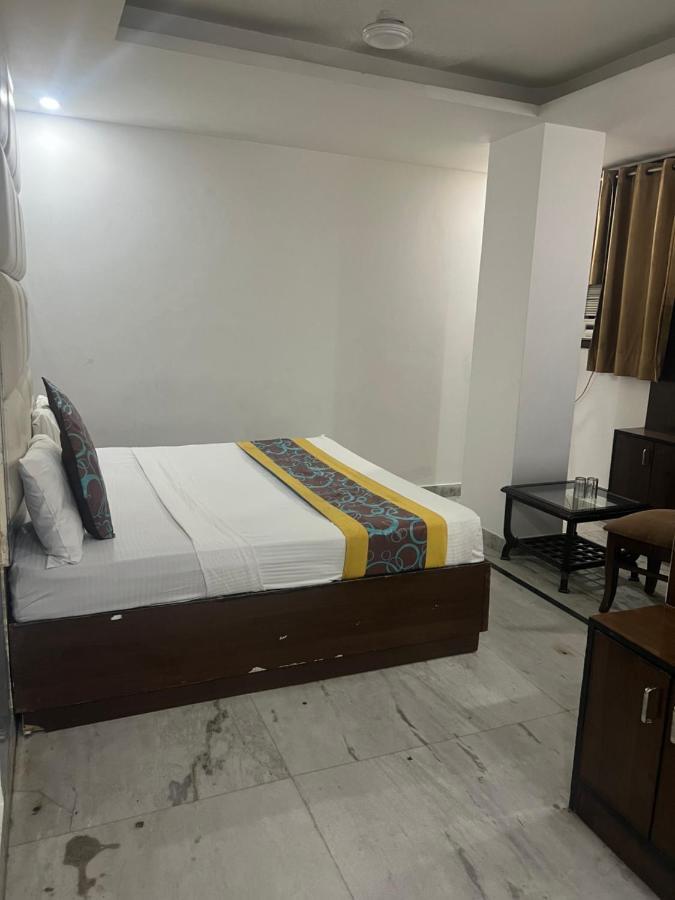 Hotel Asian Plaza Delhi Airport Ню Делхи Екстериор снимка