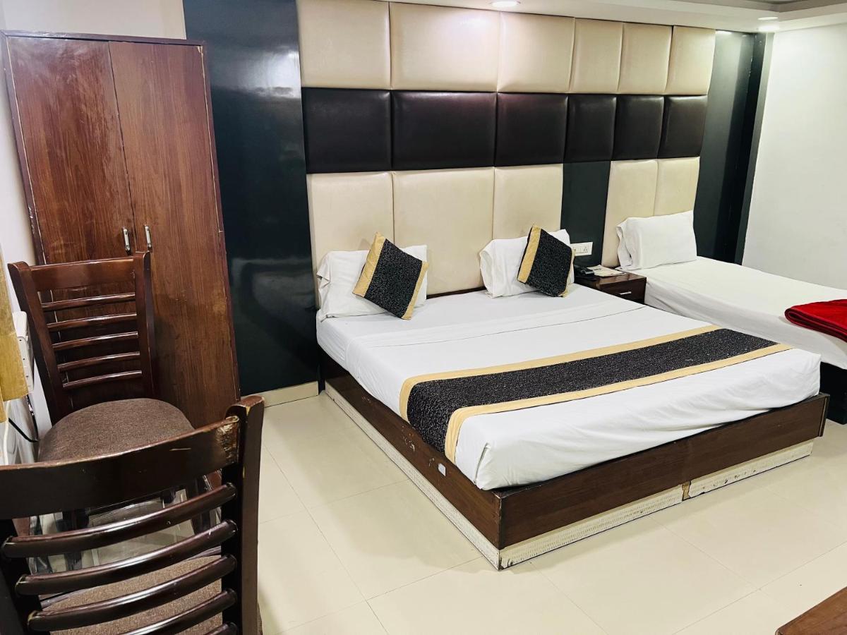 Hotel Asian Plaza Delhi Airport Ню Делхи Екстериор снимка