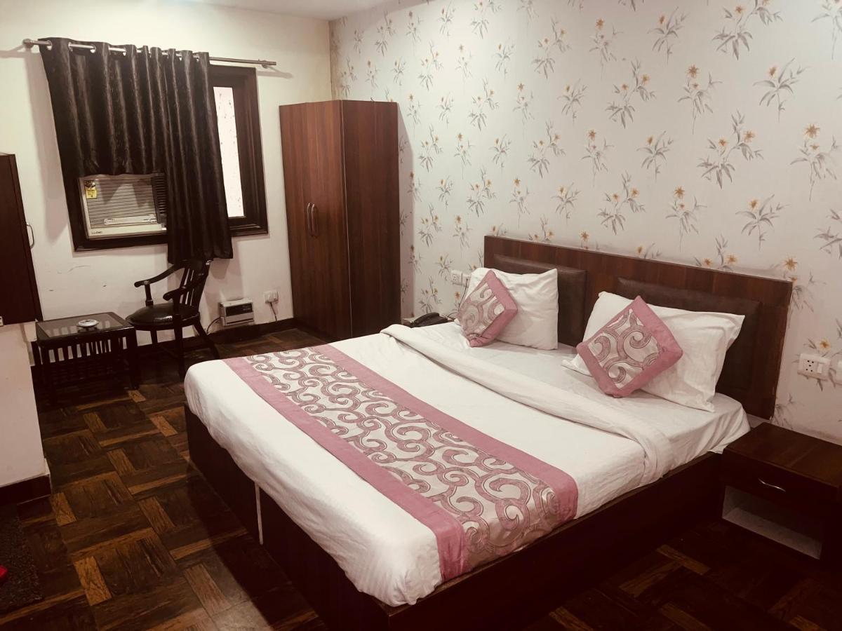 Hotel Asian Plaza Delhi Airport Ню Делхи Екстериор снимка