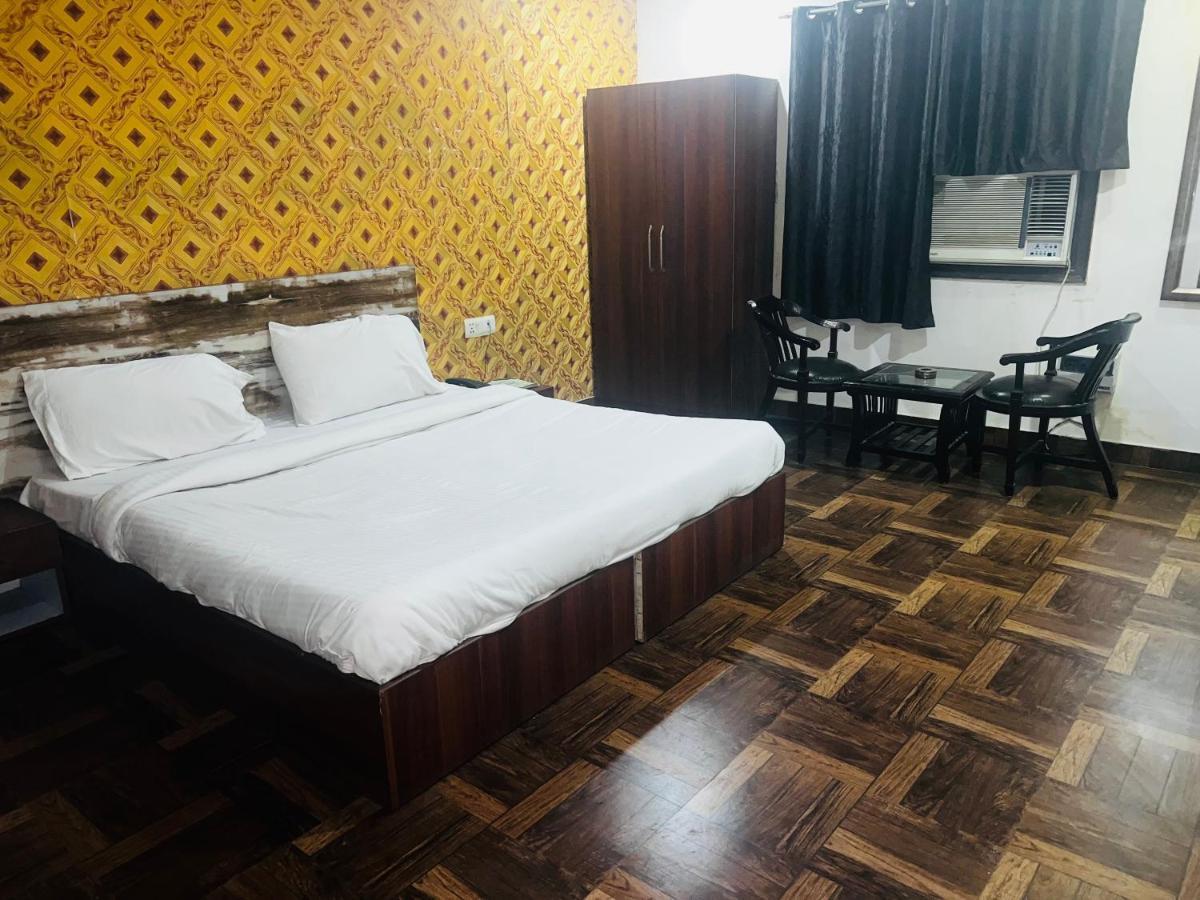 Hotel Asian Plaza Delhi Airport Ню Делхи Екстериор снимка