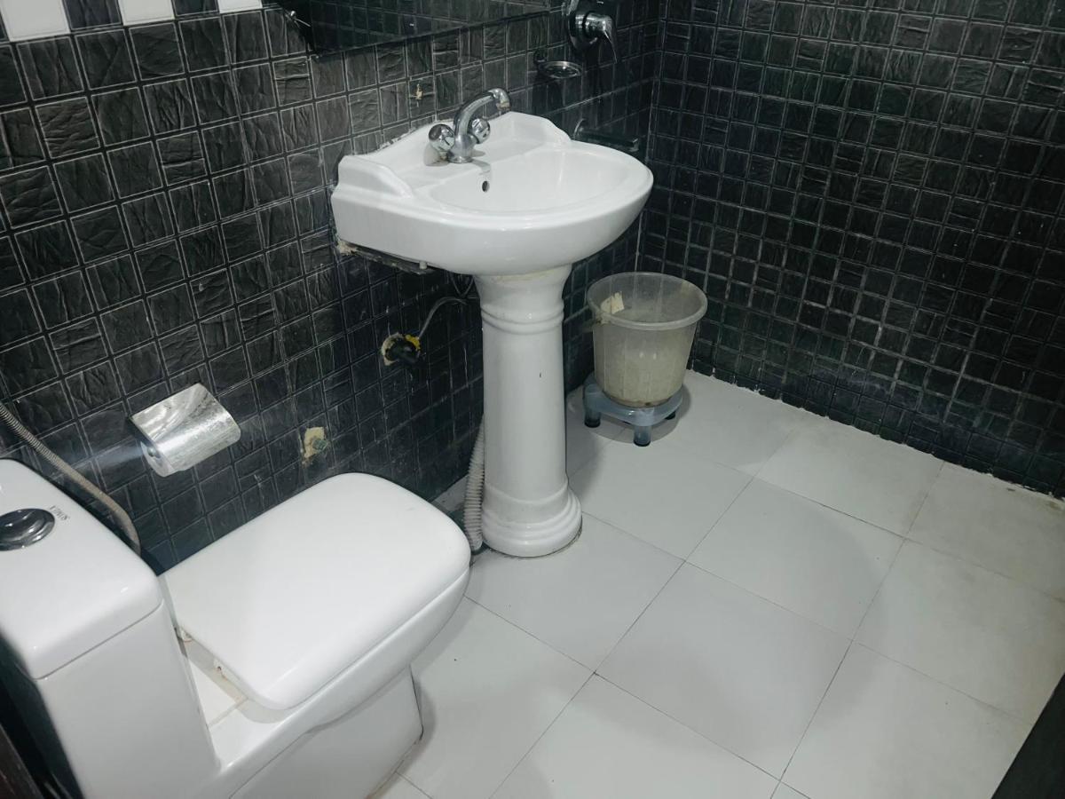 Hotel Asian Plaza Delhi Airport Ню Делхи Екстериор снимка